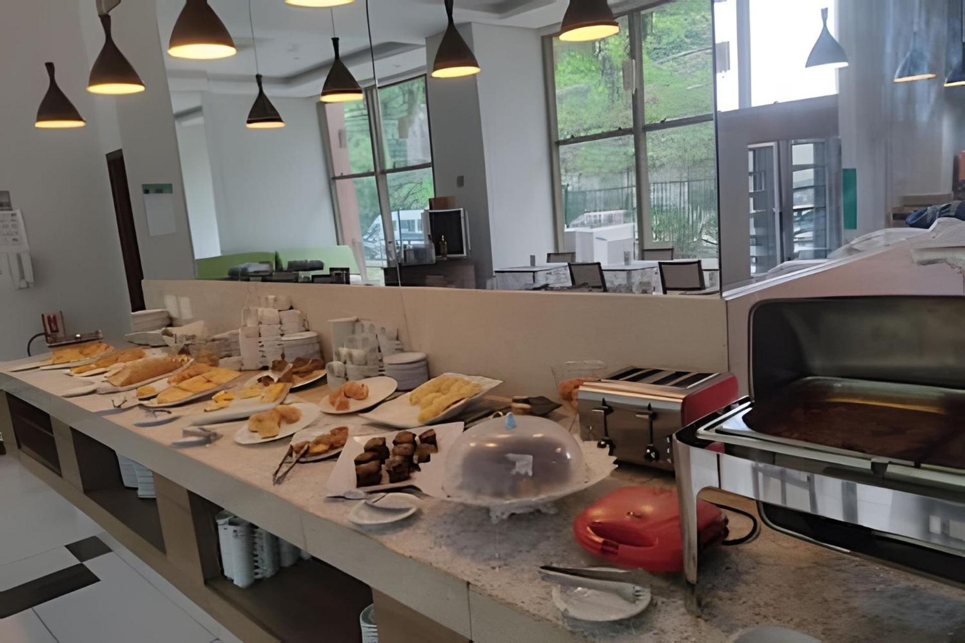 Apartemen Flat Vpm - Cozinha, Varanda, Ar Cond, Estacionamento, Cama Queen, Vista Incrivel, 400mb Wi-fi, Tv Smart, Servicos De Streaming, Ducha Forte, Proximo A Barra Da Tijuca E Recreio, 10min De Carro Da Rio de Janeiro