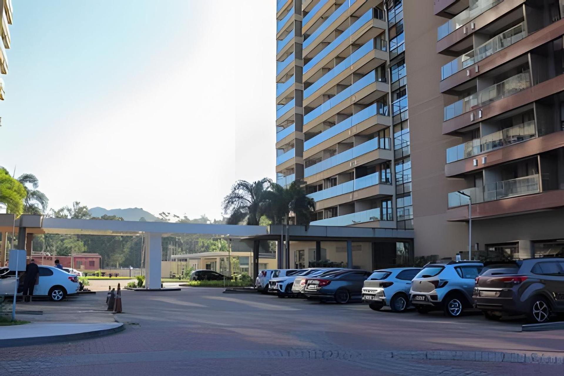 Apartemen Flat Vpm - Cozinha, Varanda, Ar Cond, Estacionamento, Cama Queen, Vista Incrivel, 400mb Wi-fi, Tv Smart, Servicos De Streaming, Ducha Forte, Proximo A Barra Da Tijuca E Recreio, 10min De Carro Da *