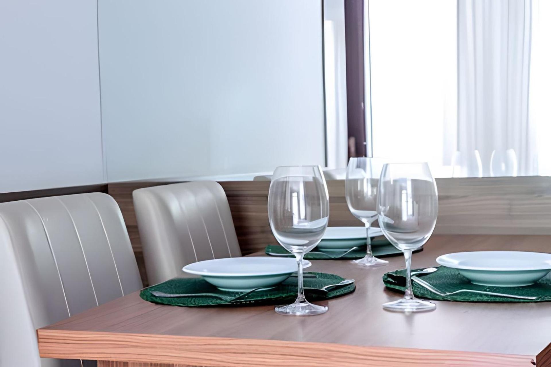Apartemen Flat Vpm - Cozinha, Varanda, Ar Cond, Estacionamento, Cama Queen, Vista Incrivel, 400mb Wi-fi, Tv Smart, Servicos De Streaming, Ducha Forte, Proximo A Barra Da Tijuca E Recreio, 10min De Carro Da